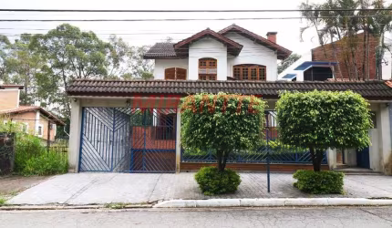 Sobrado de 400m² com 3 quartos em Jardim Leonor Mendes De Barros