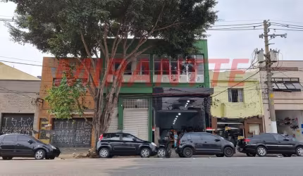 Comercial de 600m² em Luz