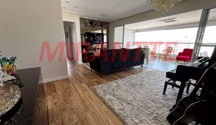 Apartamento de 140m² com 3 quartos em Santa Teresinha