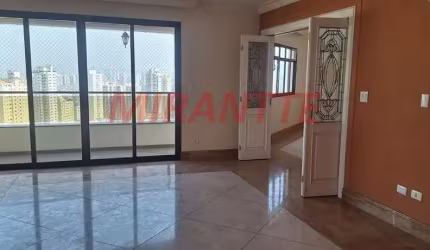 Apartamento de 245m² com 4 quartos em Água Fria