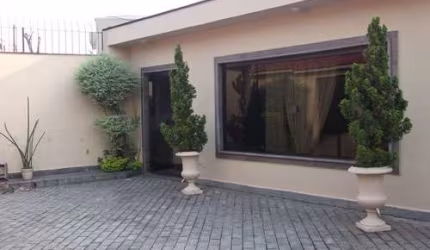 Casa terrea de 243m² com 5 quartos em Parque Novo Mundo