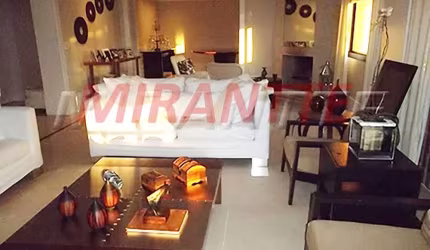 Apartamento de 231m² com 4 quartos em Santana