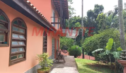 Sobrado de 156.51m² com 4 quartos em Centro - Mairiporã