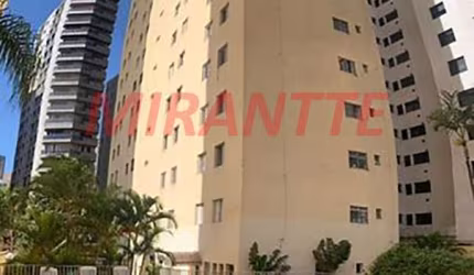 Apartamento de 52m² com 2 quartos em Santa Terezinha