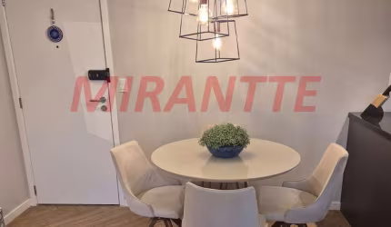 Apartamento de 55m² com 2 quartos em Vila Ester (Zona Norte)