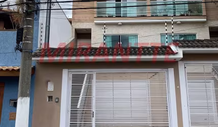 Sobrado de 300m² com 3 quartos em Santa Teresinha