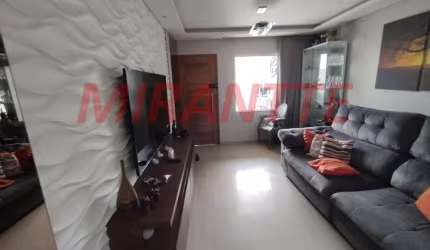 Sobrado de 228m² com 3 quartos em Vila Pedra Branca