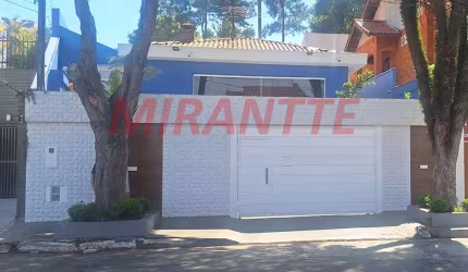 Casa terrea de 180m² com 4 quartos em Vila Albertina