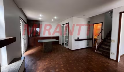 Cond. fechado de 210m² com 4 quartos em Santana