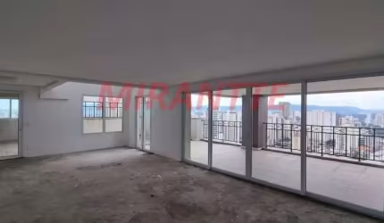 Apartamento de 340m² com 4 quartos em Santa Teresinha