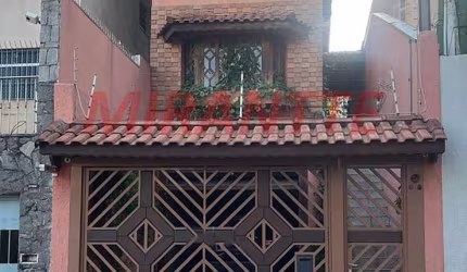 Sobrado de 225m² com 3 quartos em Santana