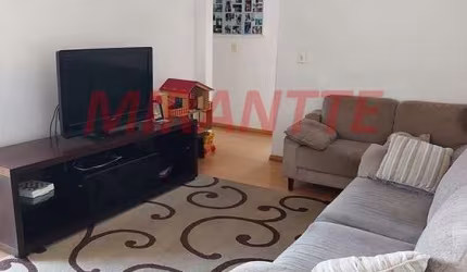 Apartamento de 84m² com 3 quartos em Água Fria