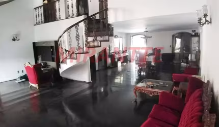Sobrado de 270m² com 3 quartos em Tucuruvi