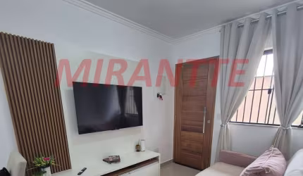 Apartamento de 45m² com 2 quartos em Vila Nivi