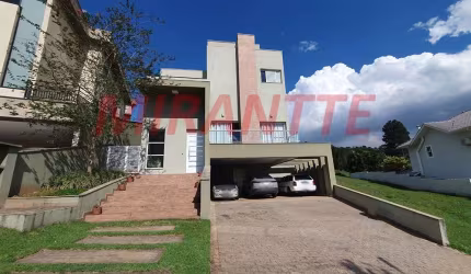 Cond. fechado de 350m² com 4 quartos em ALPHAVILLE