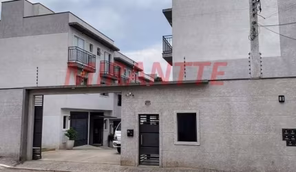 Cond. fechado de 95m² com 2 quartos em Vila Gustavo