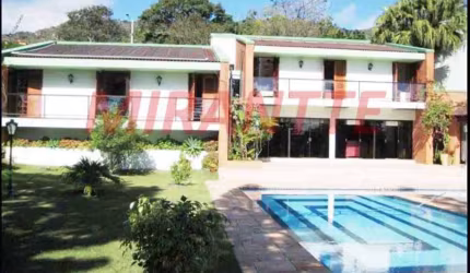 Casa terrea de 990m² com 6 quartos em CENTRO