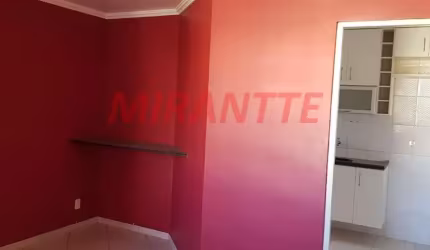 Apartamento de 60m² com 3 quartos em CENTRO