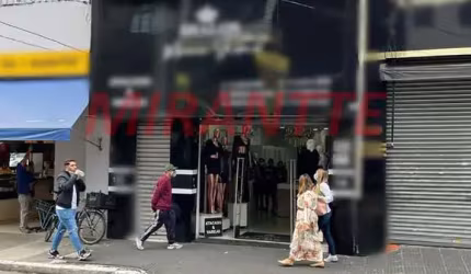Comercial de 100m² em Brás