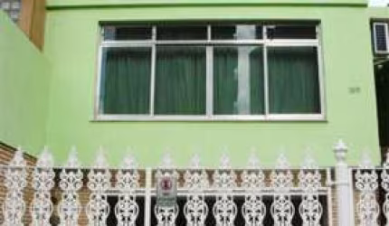 Sobrado de 235m² com 3 quartos em Santana