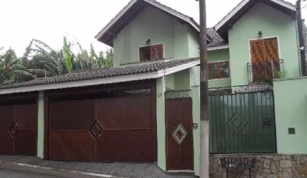 Sobrado de 365m² com 4 quartos em Horto Florestal