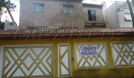 Sobrado de 320m² com 4 quartos em Barro Branco