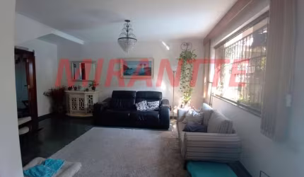 Sobrado de 205m² com 3 quartos em Vila Irmaos Arnoni