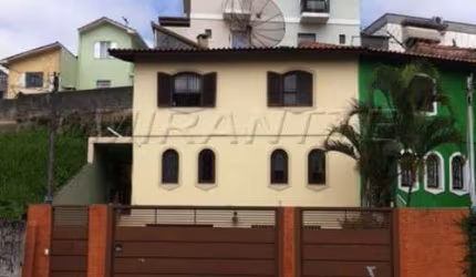 Sobrado de 156m² com 3 quartos em Vila Mazzei