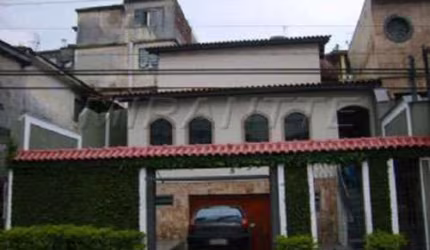 Sobrado de 250m² com 5 quartos em Vila Nova Parada