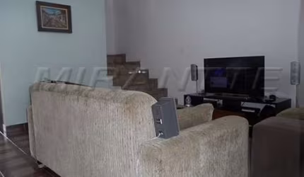 Sobrado de 140m² com 2 quartos em Vila Nova Mazzei
