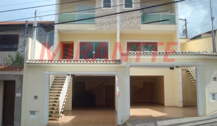 Sobrado de 200m² com 3 quartos em Jardim Virginia Bianca