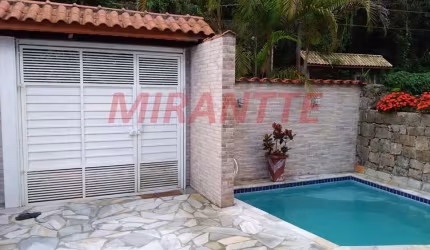 Sobrado de 200m² com 3 quartos em Serra da Cantareira