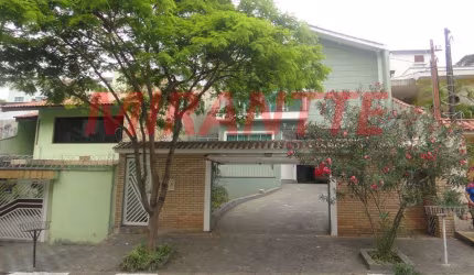 Sobrado de 280m² com 3 quartos em Jardim Guapíra