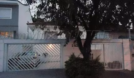 Sobrado de 300m² com 3 quartos em Jardim Leonor Mendes De Barros