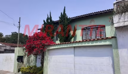 Sobrado de 289m² com 3 quartos em Horto Florestal
