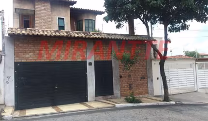 Sobrado de 372m² com 4 quartos em Vila Paiva
