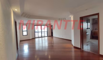 Apartamento de 147m² com 3 quartos em Água Fria