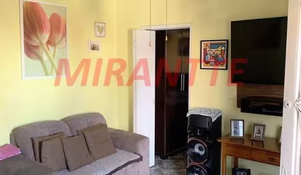 Sobrado de 286m² com 4 quartos em Vila Carbone