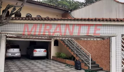 Sobrado de 204m² com 4 quartos em Vila Maria Alta
