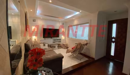 Sobrado de 266m² com 4 quartos em Vila Mazzei