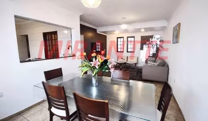 Sobrado de 290m² com 2 quartos em Jardim Tremembé
