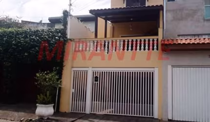 Sobrado de 165m² com 4 quartos em Vila Nova Galvão