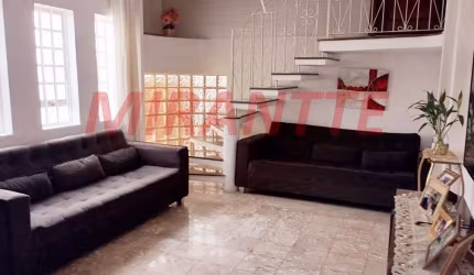 Sobrado de 185m² com 5 quartos em Jardim Tremembé