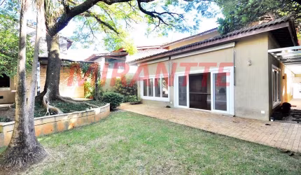 Casa terrea de 297m² com 4 quartos em Alto de Pinheiros