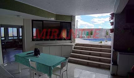 Apartamento de 236m² com 3 quartos em Santana