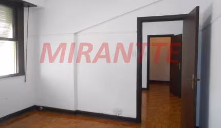 Conjunto comercial de 70m² em Centro