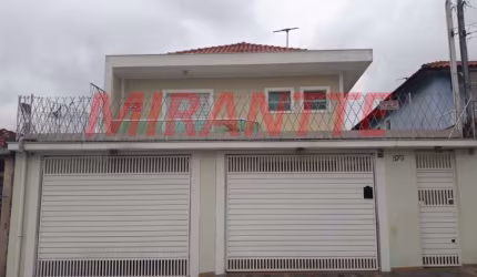 Sobrado de 180m² com 3 quartos em Vila Nova Parada