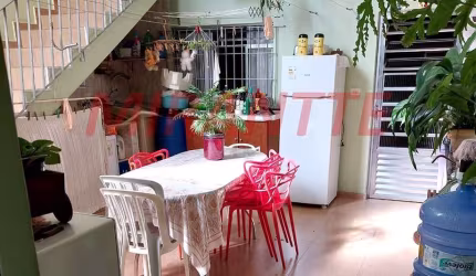 Sobrado de 140m² com 3 quartos em Tremembe