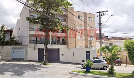 Apartamento de 48m² com 2 quartos em Água Fria