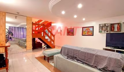 Sobrado de 195m² com 3 quartos em Vila Guilherme